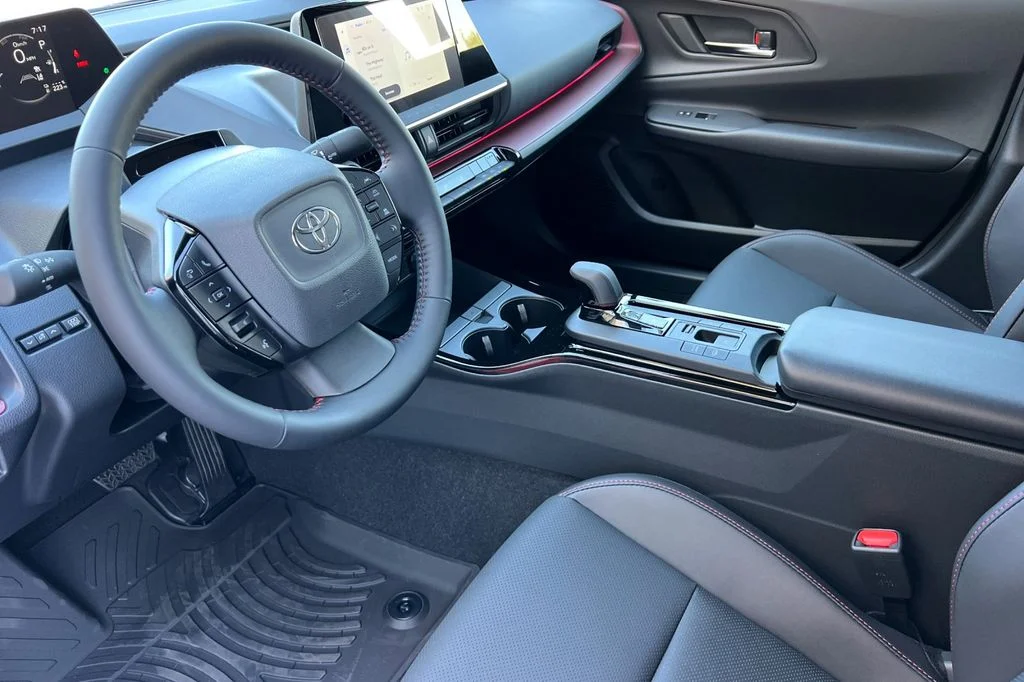 New 2026 Wind Chill Pearl Toyota XSE image 10