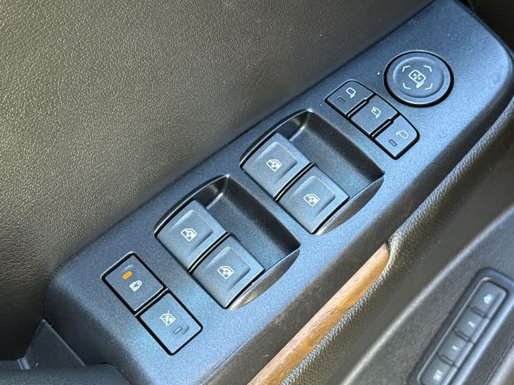Used 2019 Black GMC Denali image 21