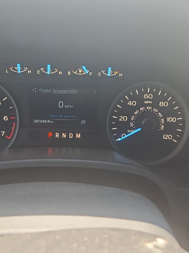 Used 2018 Ingot Silver Ford XLT image 10