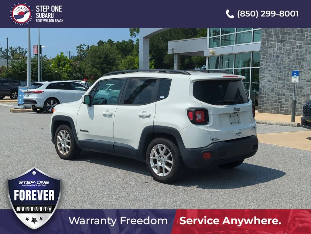 Used 2020 White Jeep Latitude image 5