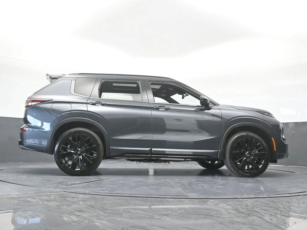 New 2026 Graphite Gray Mitsubishi BLACK EDITION S-AWC image 65