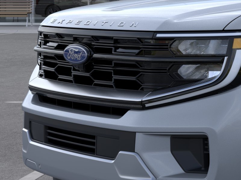 New 2026 Glacier Gray Metallic Tri-Coat Ford Platinum® image 46