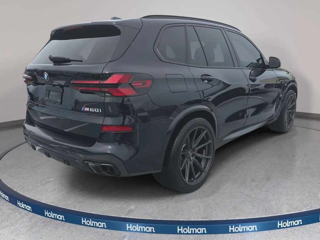 Used 2025 Black BMW M60i image 6