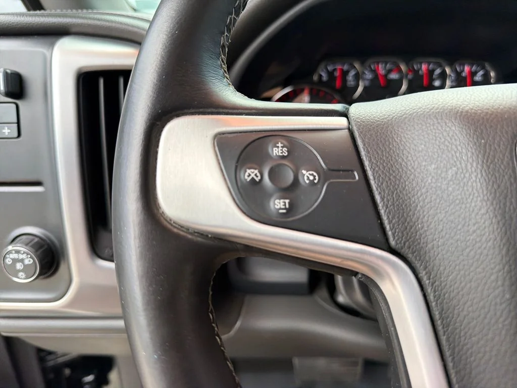 Used 2016 Black GMC SLE image 21