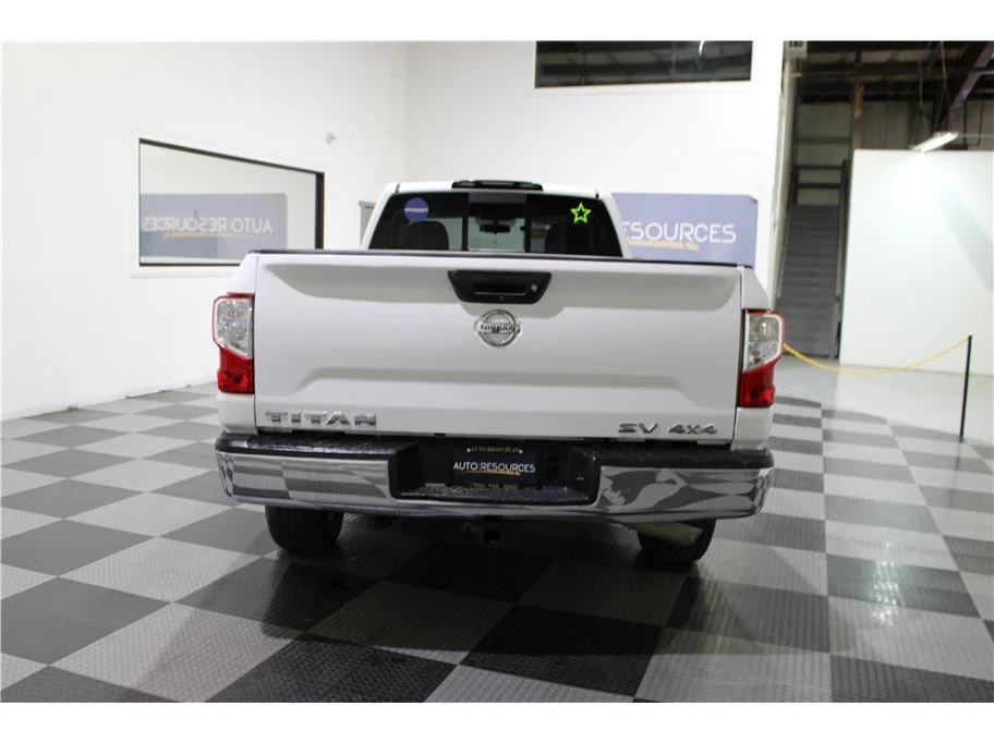 Used 2019 Glacier White Nissan SV image 5
