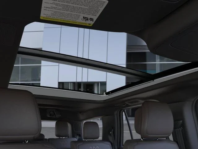 New 2026 Star White Metallic Tri-Coat Ford King Ranch image 45