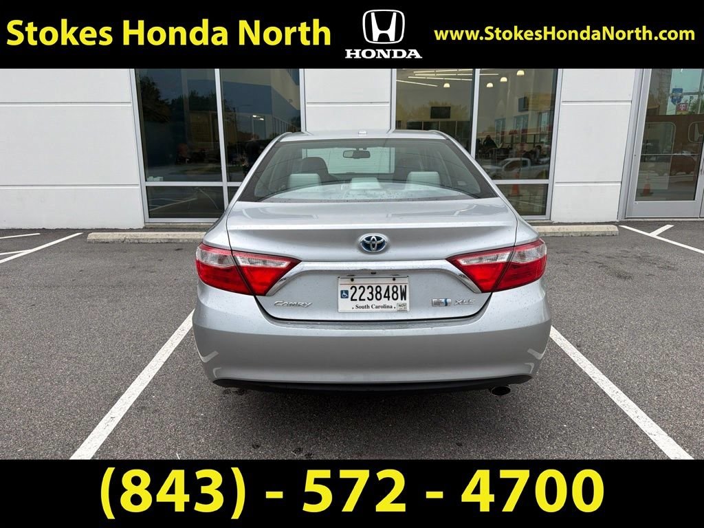 Used 2016 Silver Toyota XLE image 5