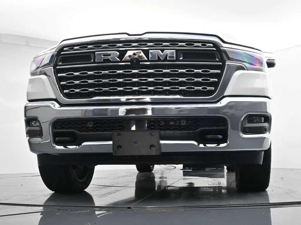 Used 2025 White Ram Limited image 32