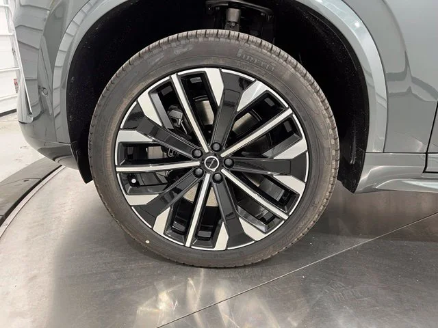 New 2027 Forest Lake Volvo Ultra image 25