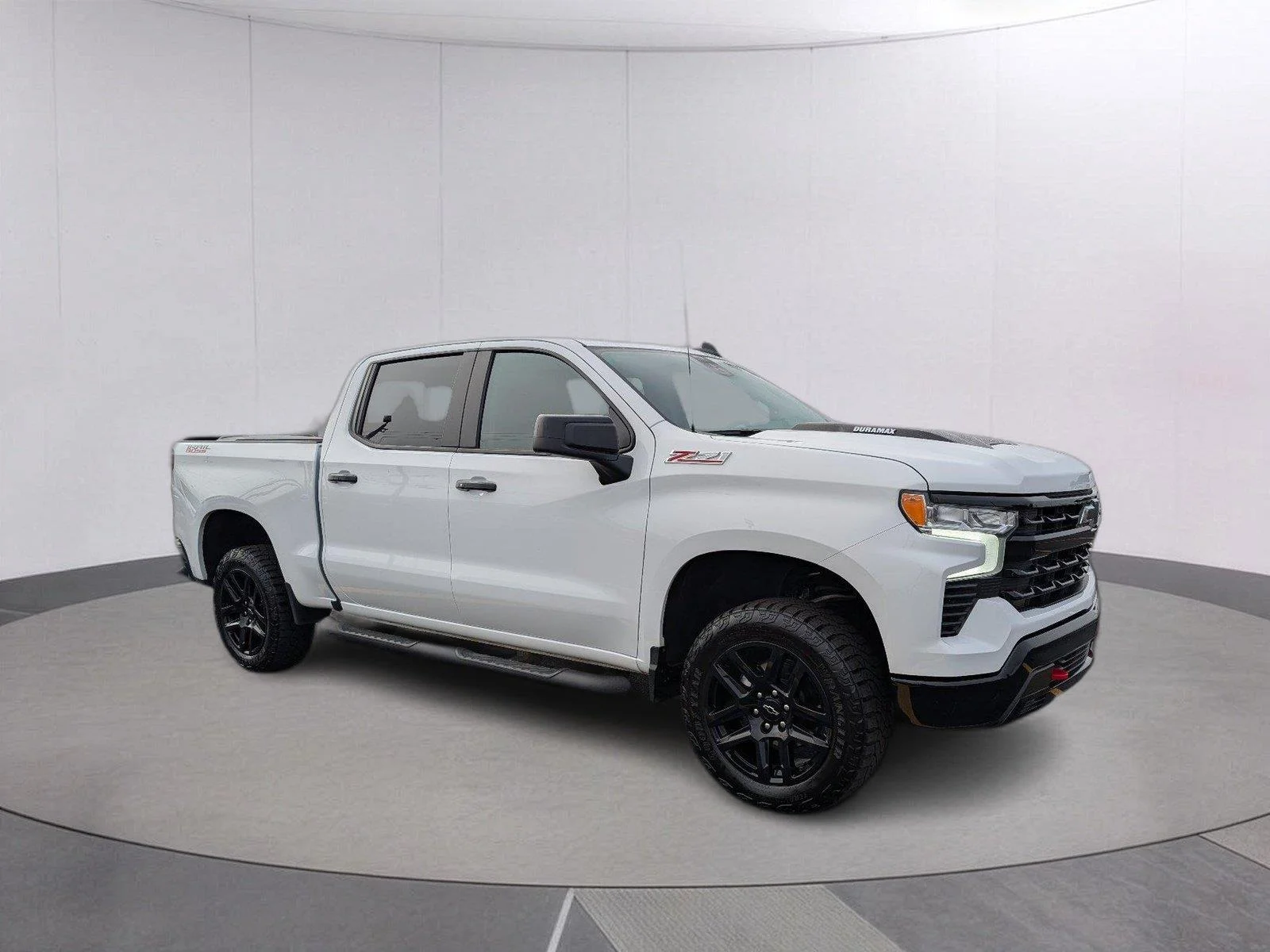 Used 2025 Summit White Chevrolet LT Trail Boss image 9