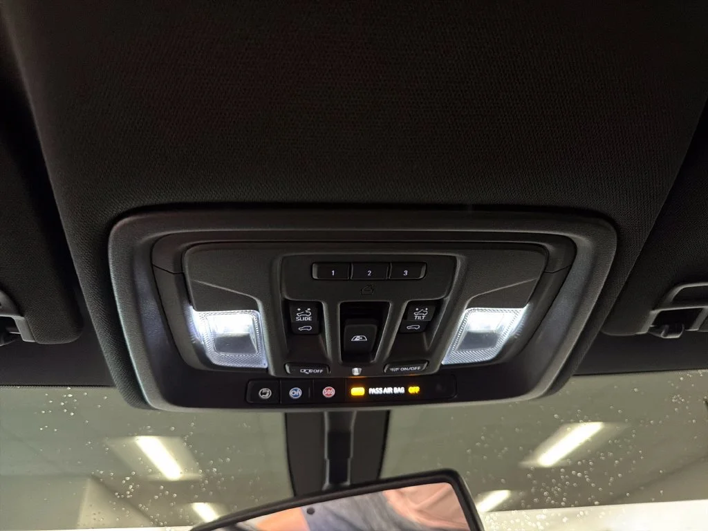Used 2022 SUMMIT WHITE GMC AT4 image 19