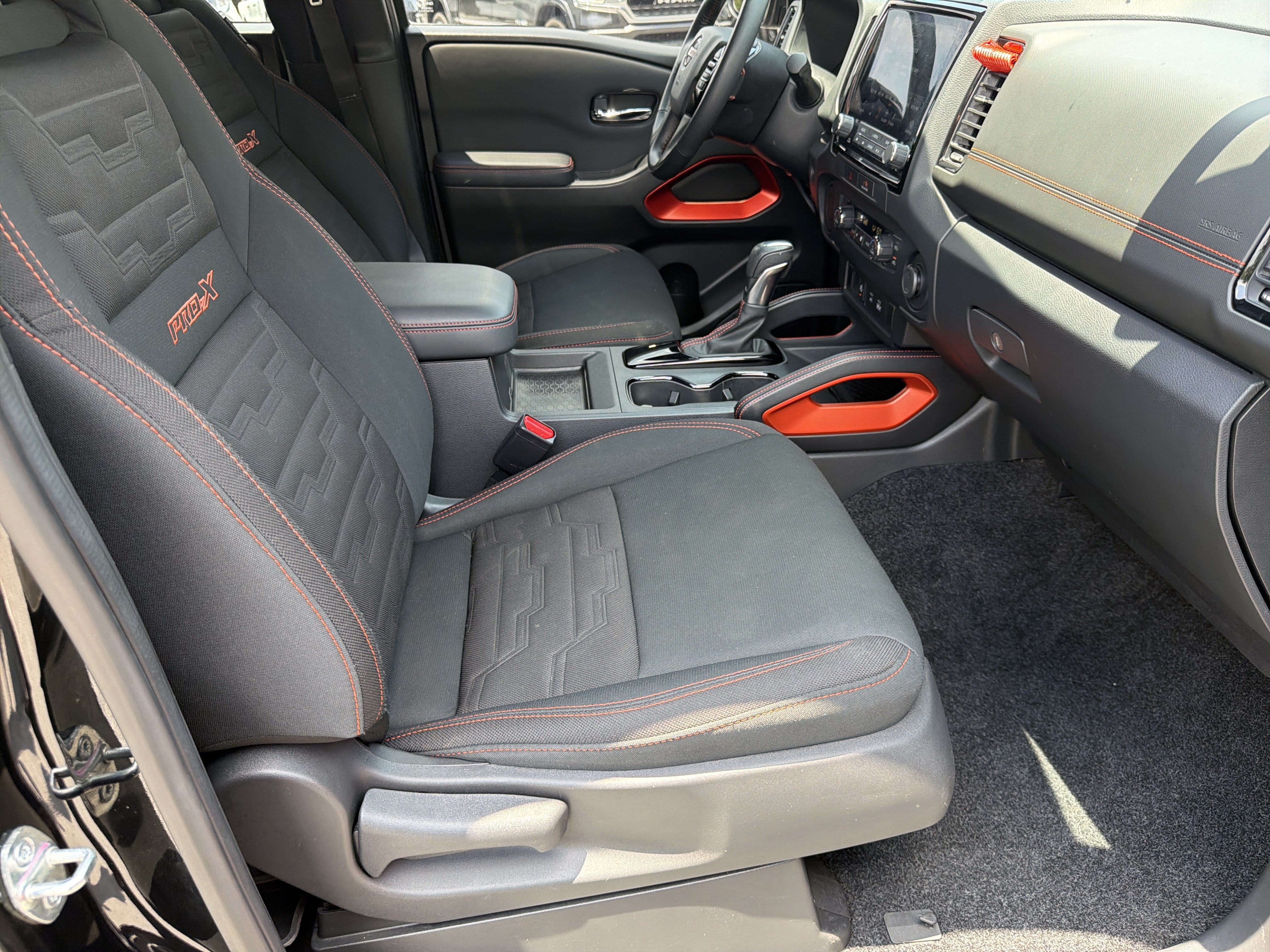 Used 2022 Super Black Nissan PRO-X image 16