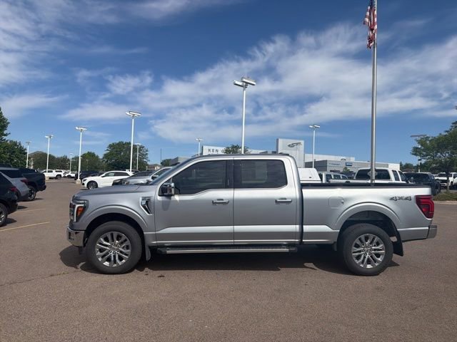 Used 2024 Silver Ford LARIAT image 2