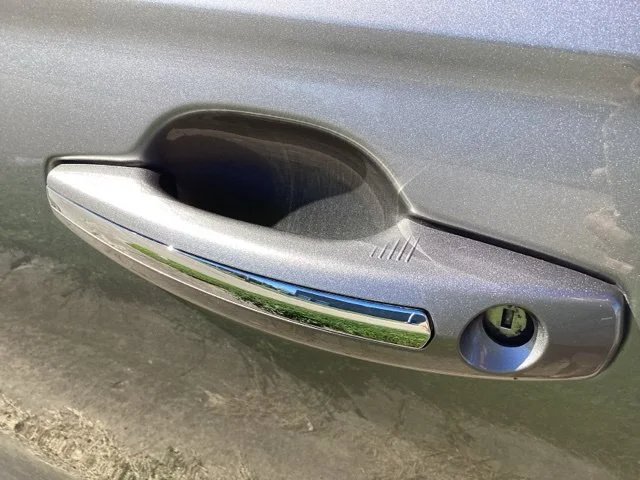 Used 2016  Lincoln Reserve image 16