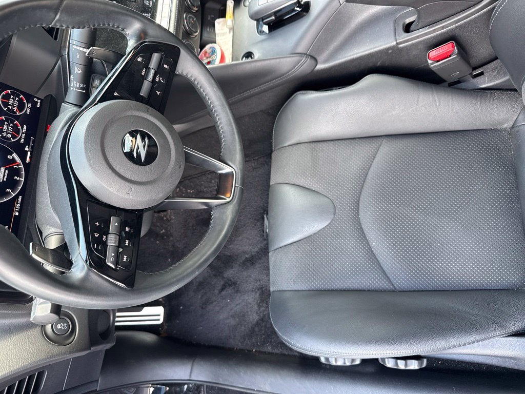 Used 2023 Black Nissan Performance image 10