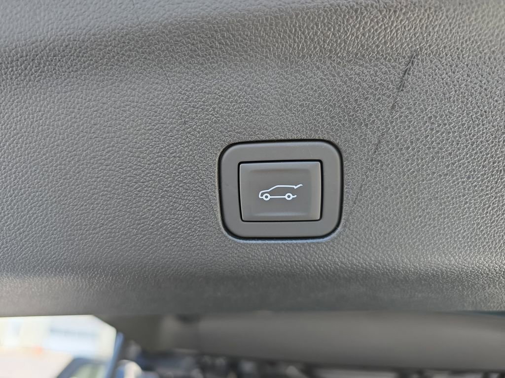 2026 Chevrolet Tahoe Premier - Photo 13