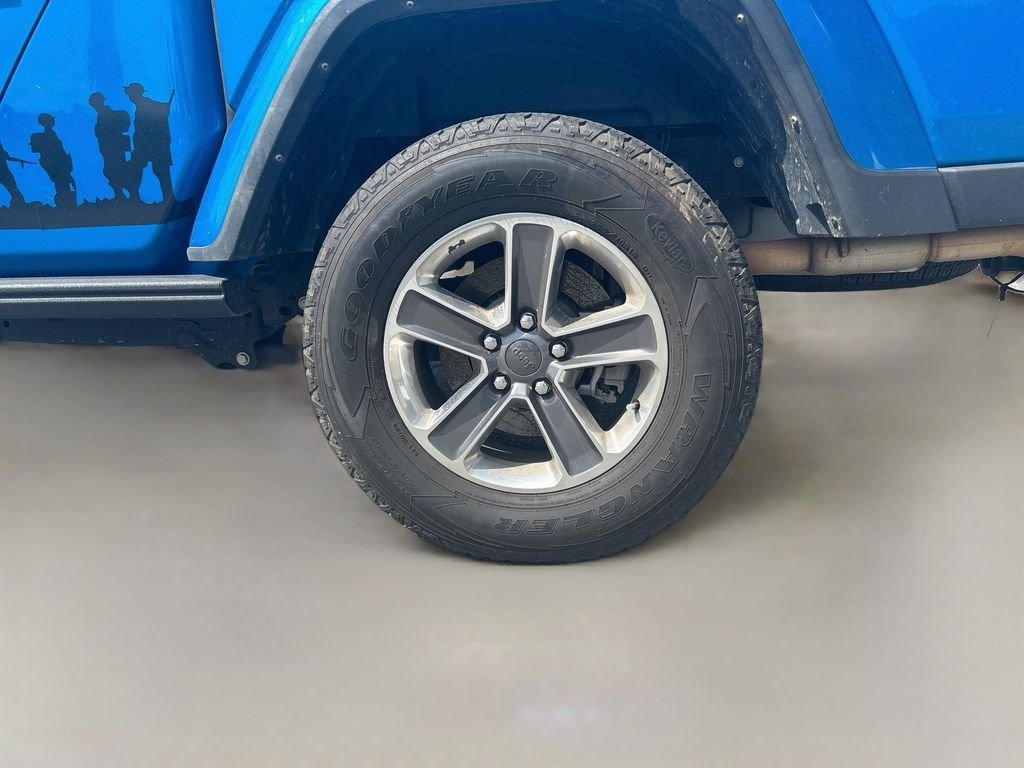 Used 2023 Blue Jeep Sport S image 10