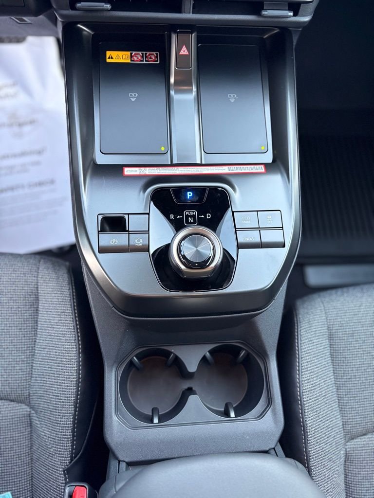 2026 Toyota bZ XLE - Photo 30