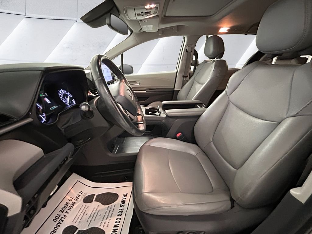 Used 2021 Gray Toyota XLE image 7