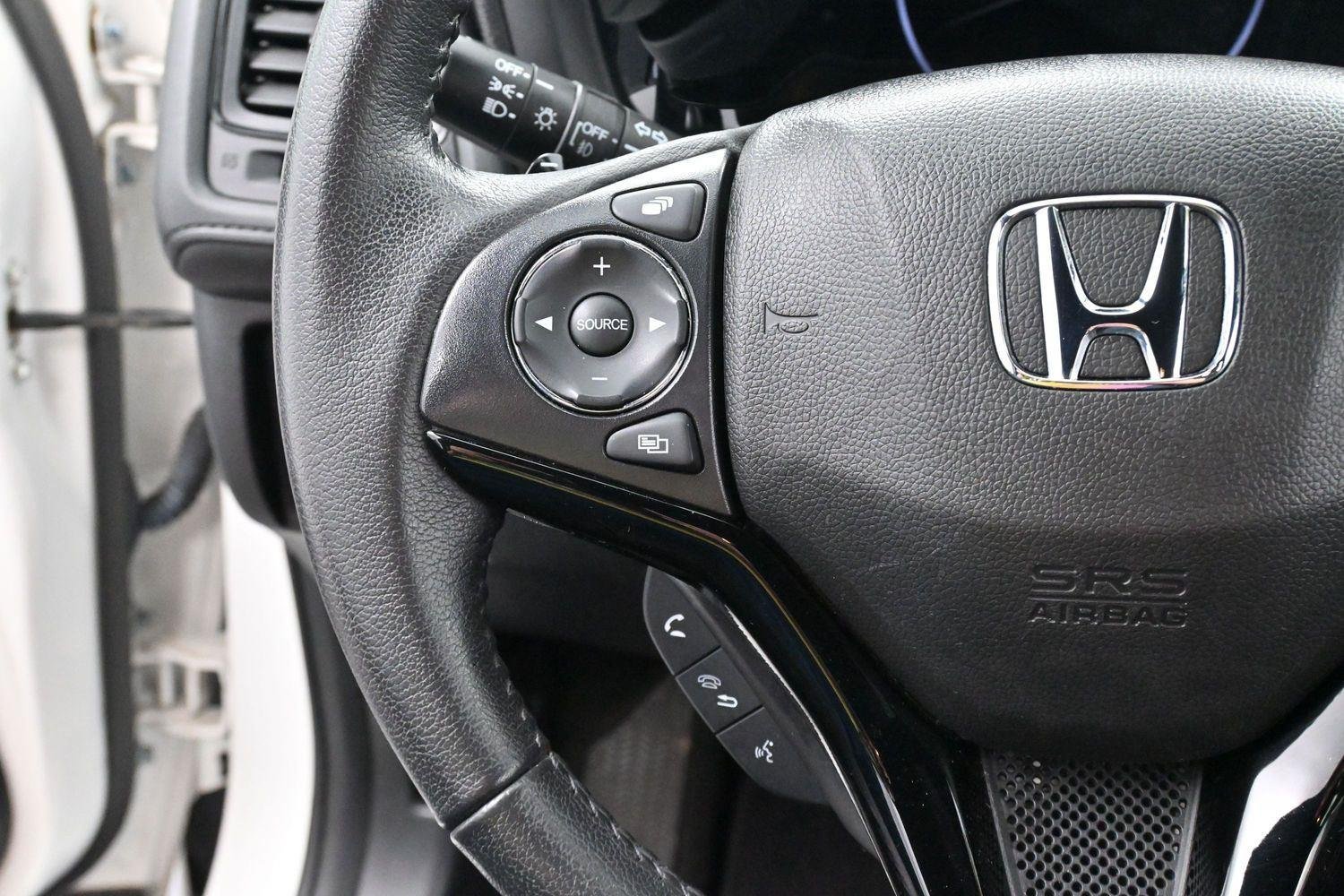 Used 2022 Platinum White Pearl Honda Sport image 16