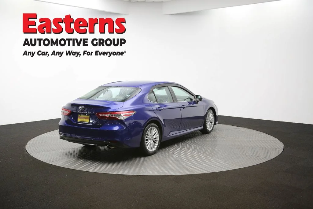 Used 2018 Blue Toyota XLE image 37