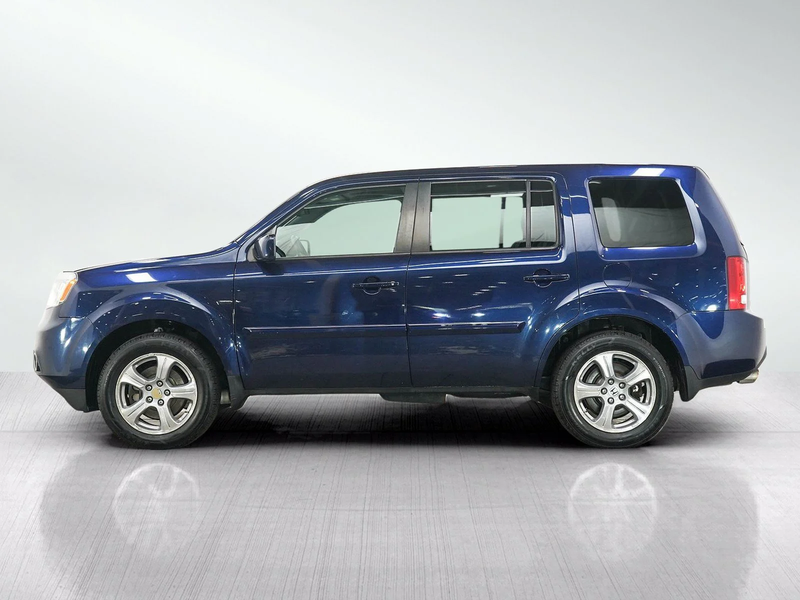Used 2014 Obsidian Blue Pearl Honda EX-L image 2