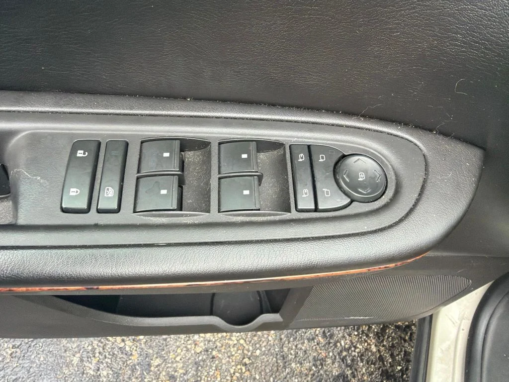 Used 2014 Gold Chevrolet LTZ image 14