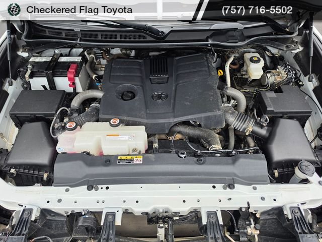 Used 2024 Ice Cap Toyota Limited image 11