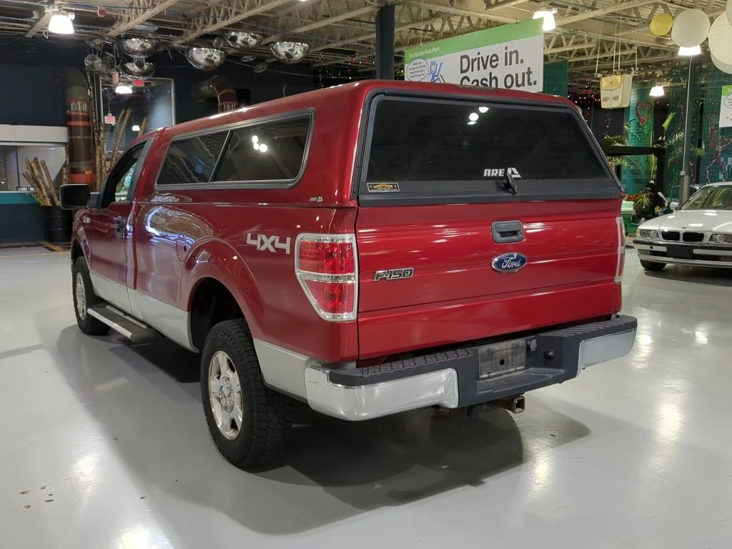 Used 2009 Red Ford  image 9