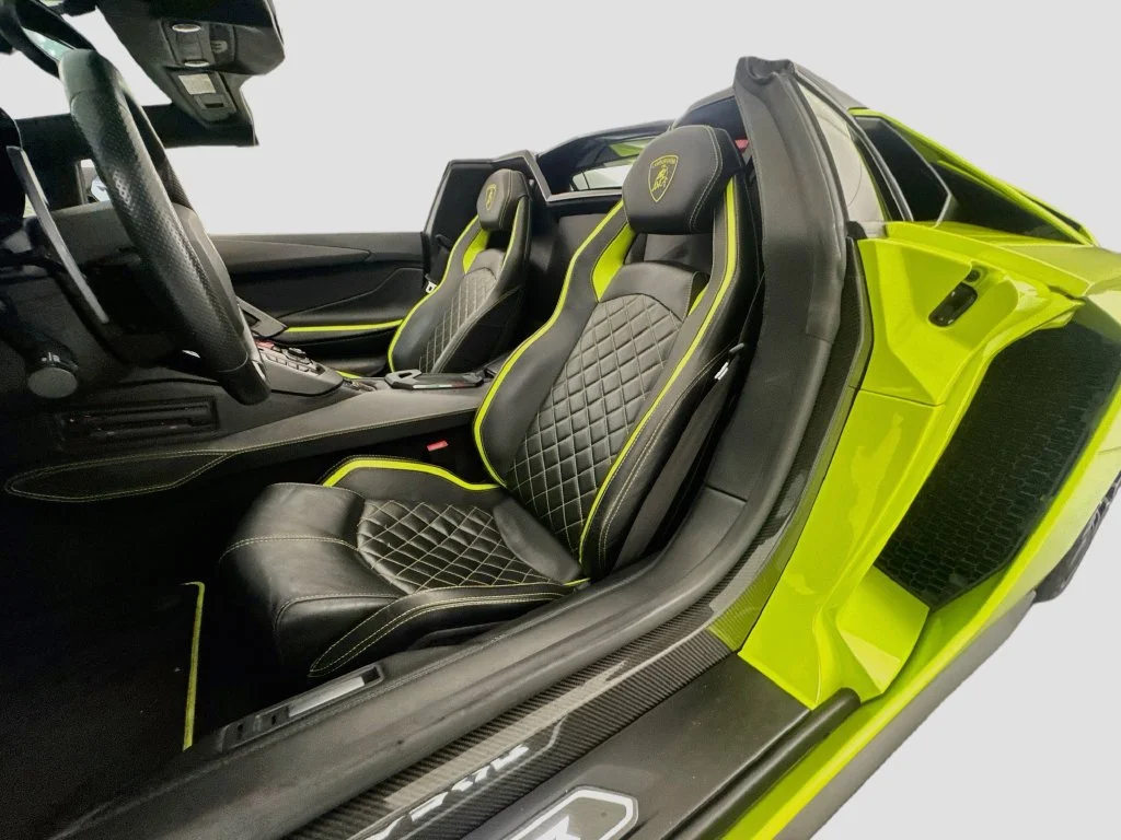 Used 2019  Lamborghini Base image 22