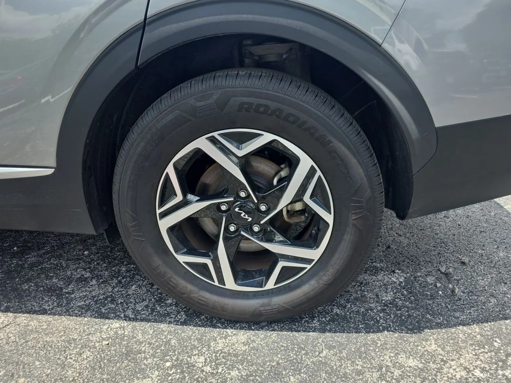 2025 Kia Sportage LX - Photo 27