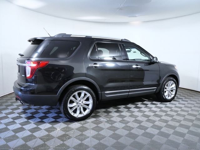 Used 2013 Black Ford XLT image 8
