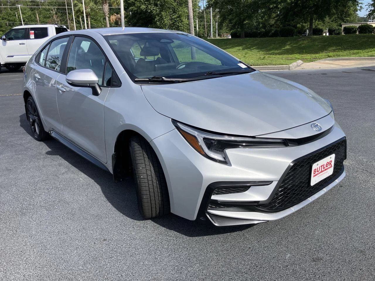 Certified Used 2026 Silver (Classic Silver Metallic) Toyota SE image 7