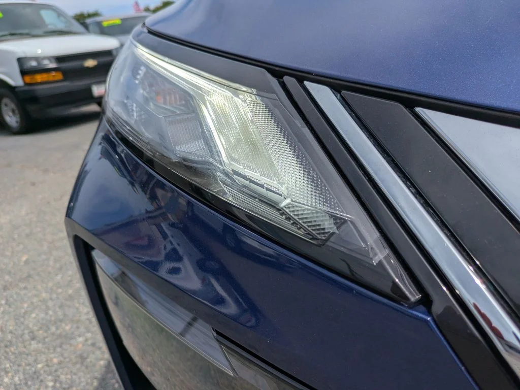 Certified Used 2023 Caspian Blue Metallic Nissan S image 11