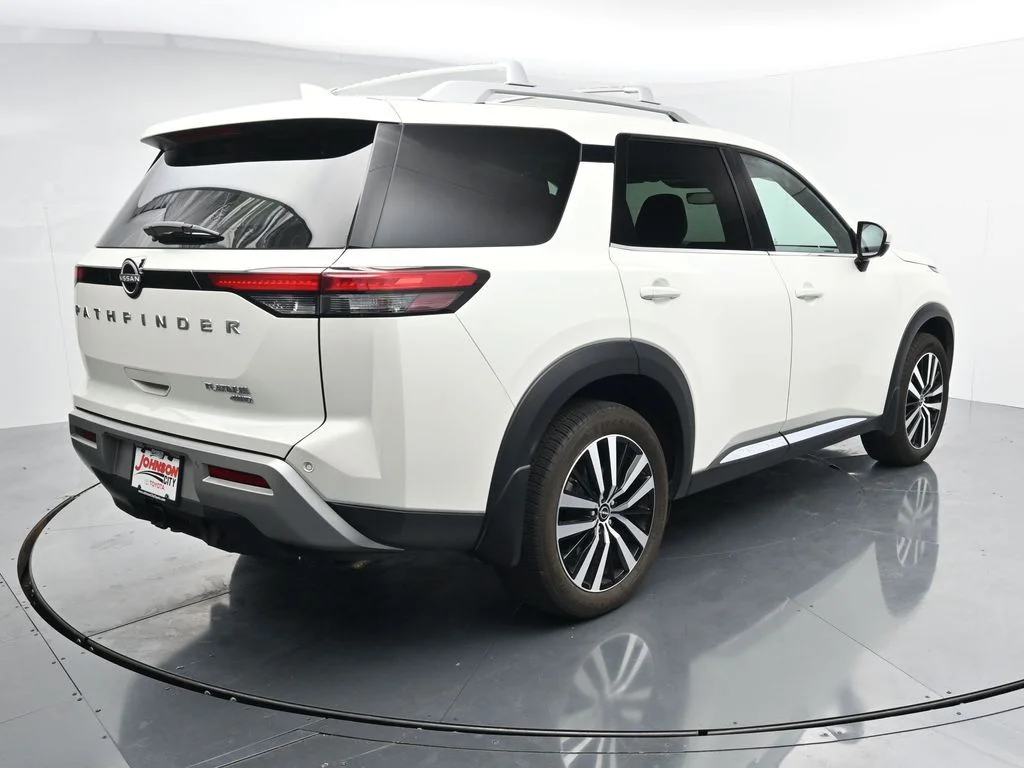2023 Nissan Pathfinder Platinum - Photo 7