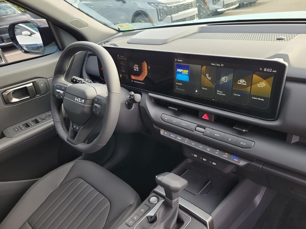 New 2027 Frost Blue / Black Roof Kia X-Line S image 8