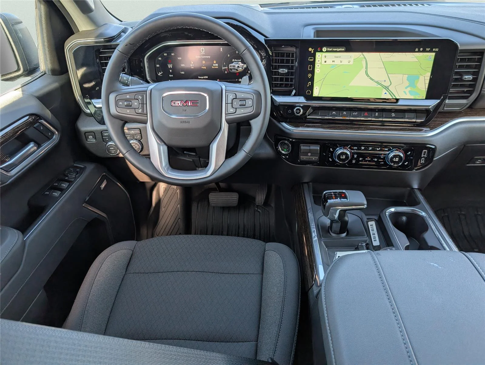 New 2026 Sterling Metallic GMC Elevation image 18