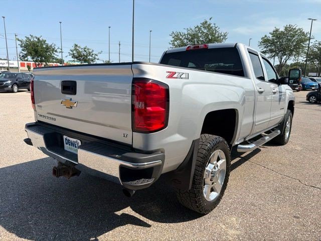 Used 2018 Silver Ice Metallic Chevrolet LT image 5