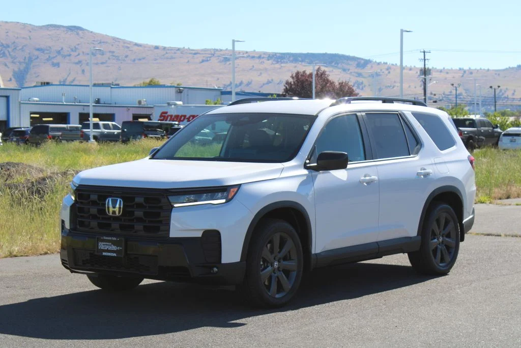 New 2026 Platinum White Pearl Honda AWD Sport image 8