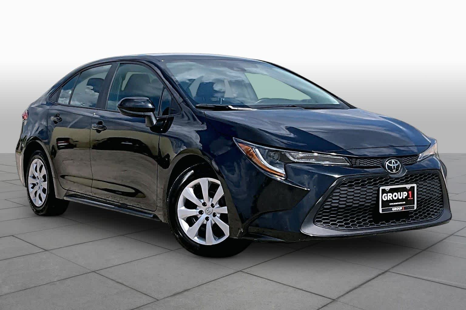 Used 2020 Black Sand Pearl Toyota LE image 3