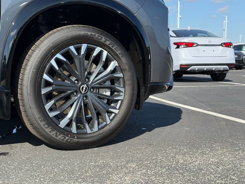 New 2026 Gun Metallic Nissan Platinum image 38