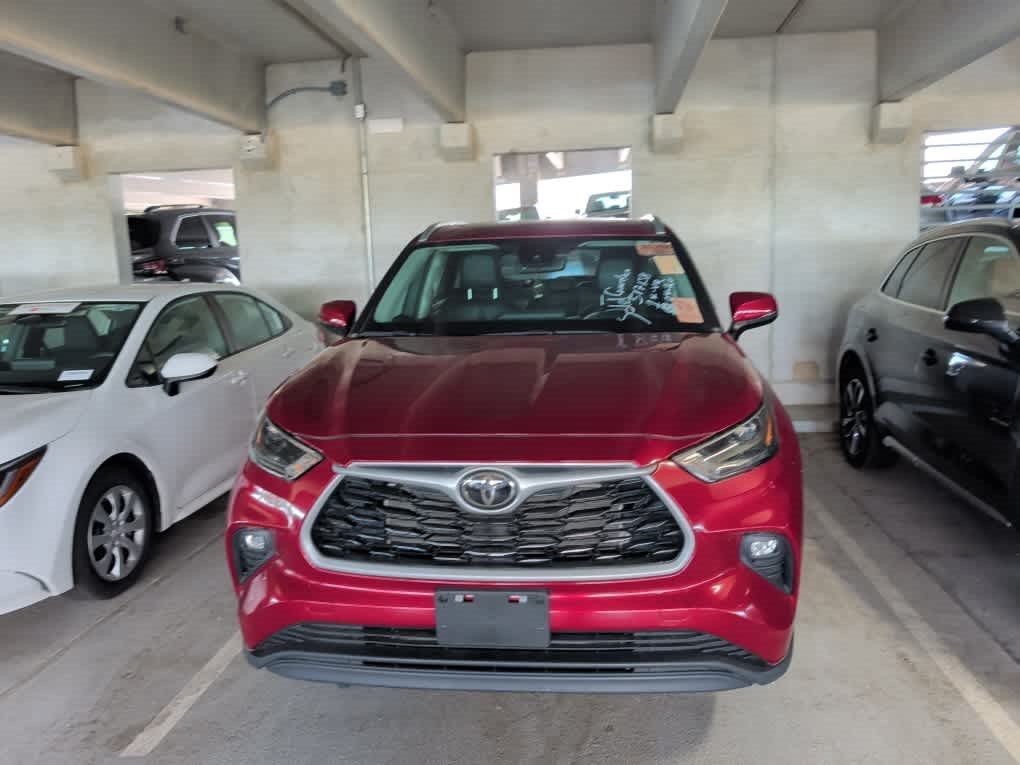 Used 2023 Ruby Flare Pearl Toyota XLE image 2