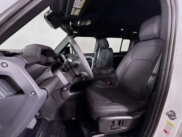 New 2026 Fuji White Land Rover S image 11
