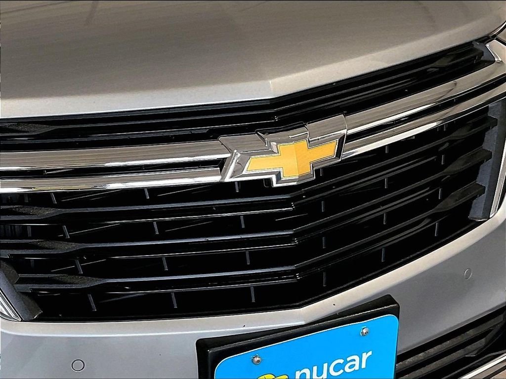 Used 2024 Gray Chevrolet LT image 31