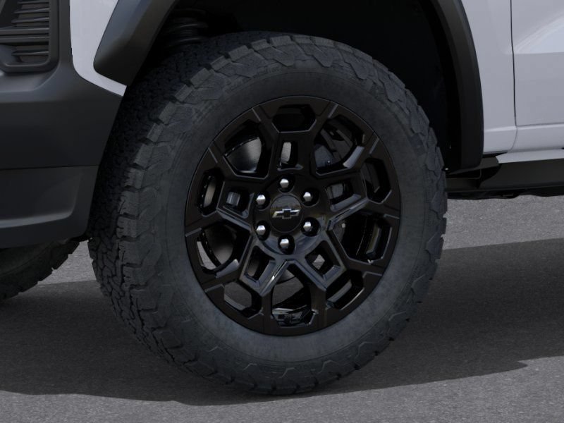 New 2026 Summit White Chevrolet Trail Boss image 10