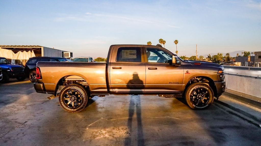 New 2026 Crystal Metallic Ram Big Horn image 13