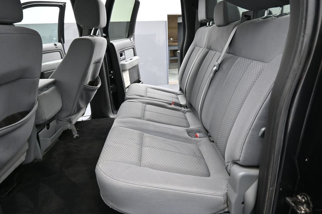 Used 2013  Ford XLT image 26