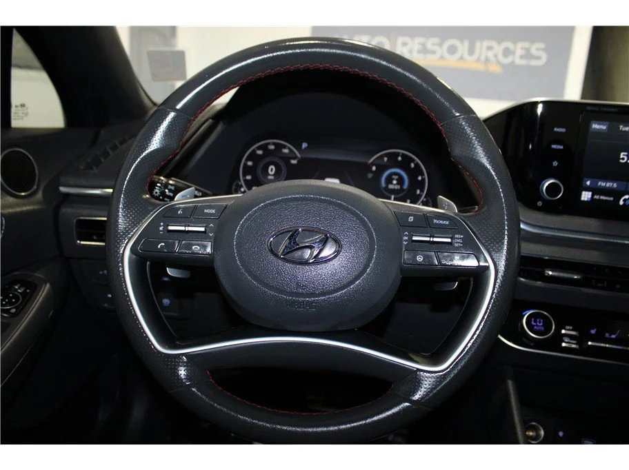 Used 2021 Portofino Gray Hyundai SEL Plus image 25