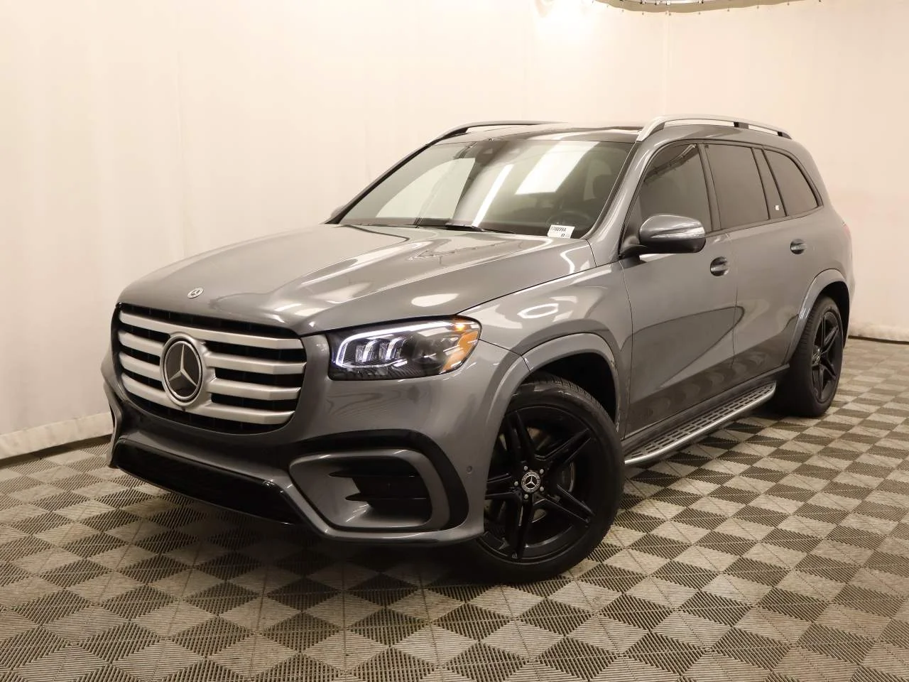 2025 Mercedes-Benz GLS