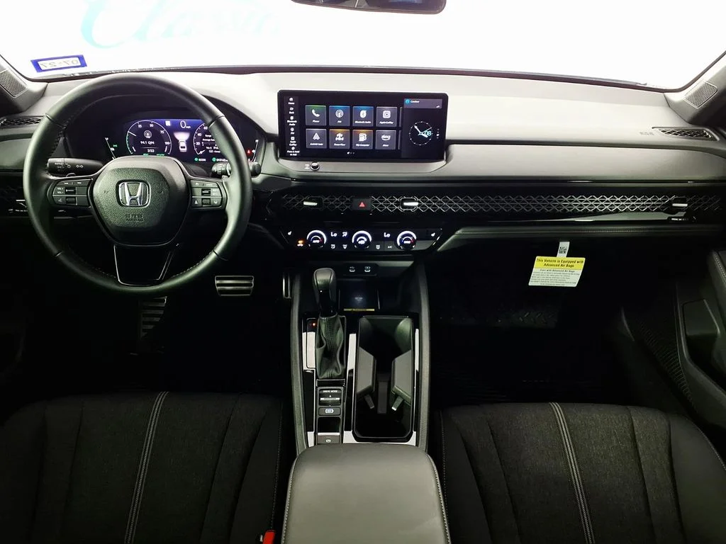 Used 2025 Gray Honda Sport image 13